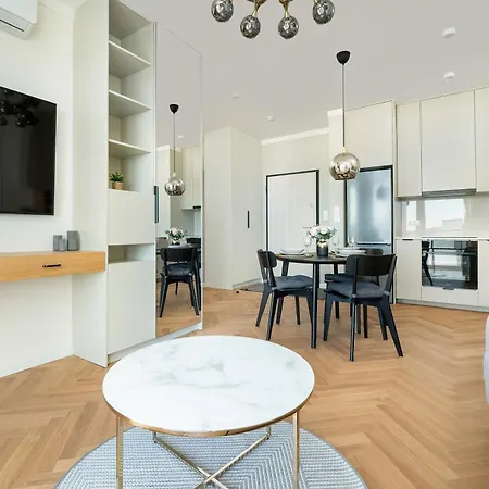 Air Conditioned Apartment In Warsaw With Parking And Bathtub By Noclegi Renters Exterior photo