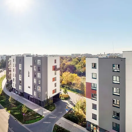 Air Conditioned Apartment In Warsaw With Parking And Bathtub By Noclegi Renters Exterior photo