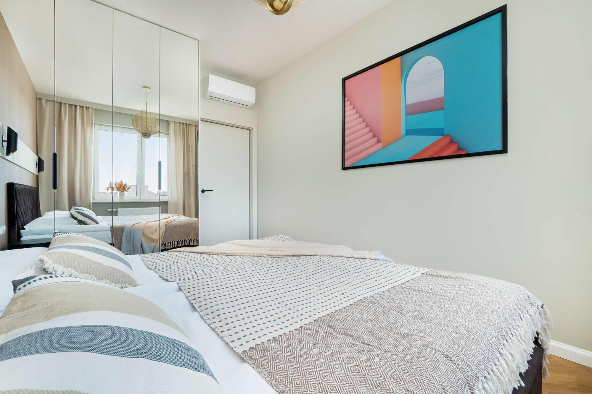 Air Conditioned In With Parking And Bathtub By Renters Varsovia